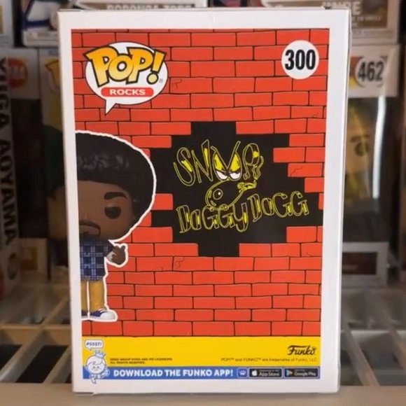 Funko POP! Rocks Snoop Dogg Rap Figure #300! - Picture 4 of 7
